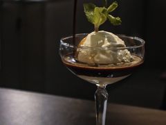 -Oasis Bar & Grill