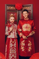 -现代经典婚纱摄影