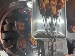 -围炉肉舍•炭烤活鳗•丹东海鲜烤肉(步行街店)