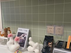 -东方体育中心(地铁站)