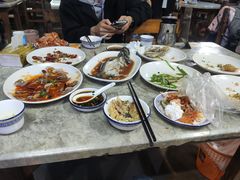 -四川小胡子海鲜(丁村万人海鲜广场店)