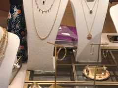 -乐蓬马歇百货公司(Rive Gauche)