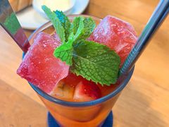 草莓冰茶-ROAST coffee & eatery