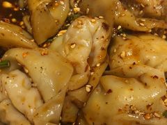 -八二小区抄手(龙湖上城天街店)