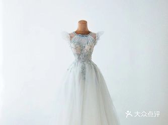 白色小礼服 简约时尚且高级 时尚感十足的同时