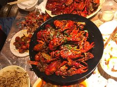 -巴厘龙虾·榜首油焖大虾(音乐学院·沿江酒馆店)