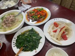-荣生萝卜汤饭店