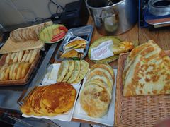 -鸿亨泰杂鱼馆(港馨家园店)