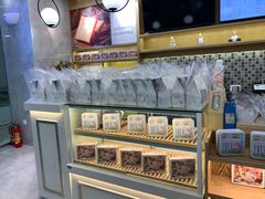 面包甜点陈列柜-爸爸糖吐司面包(宁波世纪东方店)