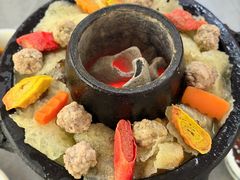 腾冲土锅子-边疆缘正宗腾冲风味菜馆(腾冲店)