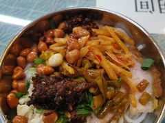 -红鼻子桂林米粉(金唐新光界店)