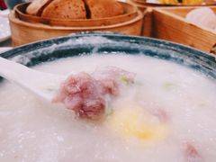 牛肉窝蛋粥-龙的酒楼·手工早茶·顺德菜(近良路店)
