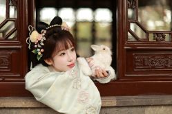 -一揽芳华汉服旗袍体验馆(拙政园店)