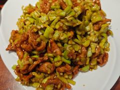 怪味牛柳-恩宏德餐馆(平山道店)
