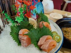 三文鱼鱼腩刺身-花好悦园(瀛洲店)