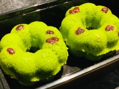 抹茶红豆甜甜圈-米阿糯糕团•酒酿•甜品(莫愁店)