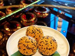 流沙芝麻煎堆-北京四季酒店·采逸轩