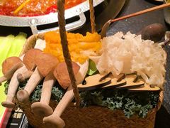 -晓宇重庆火锅(西安荟聚店)