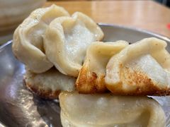 -黄阿姨锅贴大王(万航渡路店)