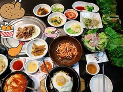 石锅拌饭-本家韩国烤肉(财富大厦店)