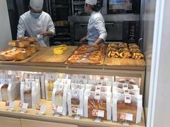 面包甜点陈列柜-好利来(宣武门店)