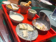 -九十九顶毡房(阜石路店)