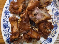 -老天桥酱肉烧饼夹肘子(天桥店)