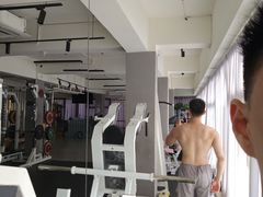 -GYMPLUS私教健身会馆(大悦城店)