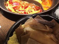 -呷哺呷哺 小火锅 (浦东新欧尚超市店)