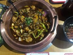 -虾弄弄海派小龙虾·牛羊蝎子火锅