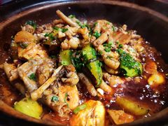 鸡爪焖牛蛙-鹤江桥·红油牛肉粉(SKP店)
