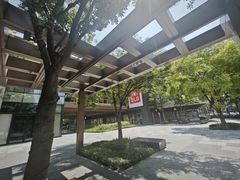 -瑞虹新天地月亮湾