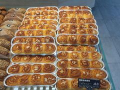 -爱达乐面包生日蛋糕(红光西华店)