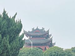 -巴陵广场