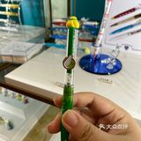 5斤重的水晶鞋[呲牙]难怪会掉