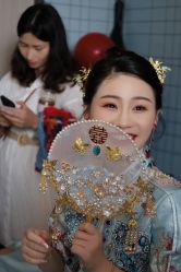 -艾米丽婚纱礼服