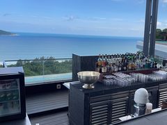 -瑰丽酒店·海吧·天际下午茶·现场DJ·天台酒吧