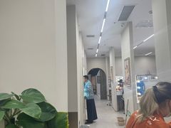 -HIMO海马体照相馆(上海华润CP静安店)