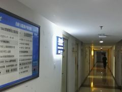 -提一眼镜·蔡司·依视路(小寨店)