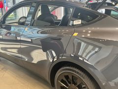 -TESLA 特斯拉(上海太古汇体验店)