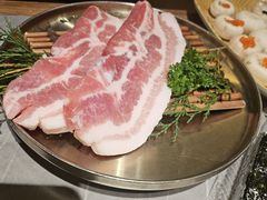 -草家酱蟹炭火烤肉店(珲春南路一店)
