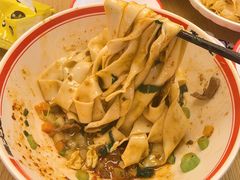 腊汁肉油泼面-秦大宽·陕西手工面(仁和新城店)