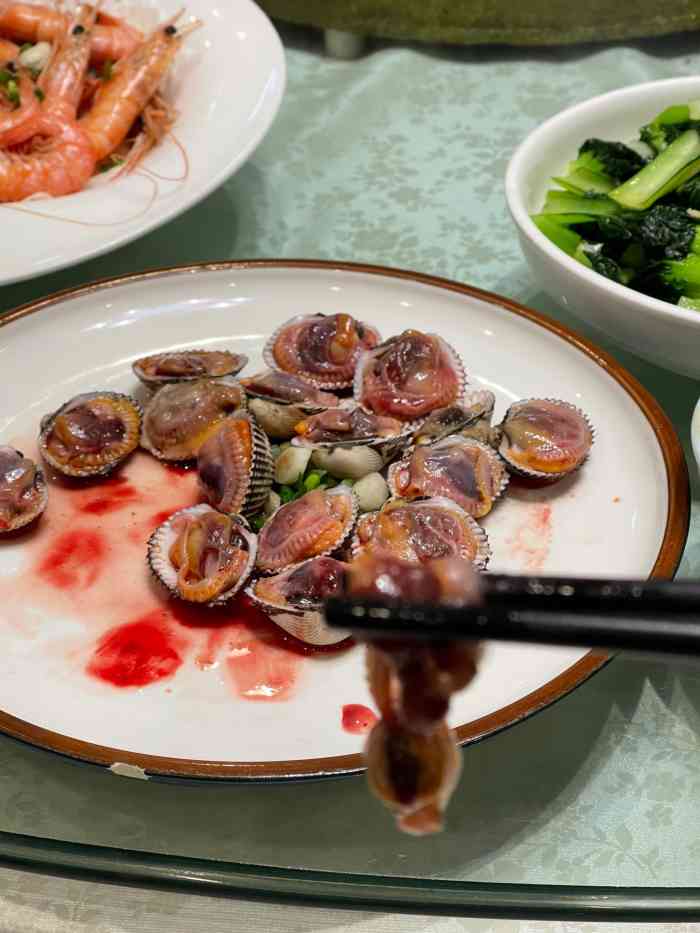 郭巨海鲜楼(人民北路店)-"鱼不是很大,但据说是野生的,虾也是一样,.