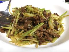 小炒黄牛肉-渔舟意·湖南家宴(萝岗纳金城店)