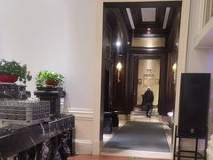 -王府井酒店(金桥港湾店)