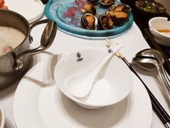 -红鼎豆捞·非遗鲍皇汤火锅(宝丰路店)