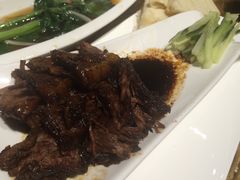 -春天里·老街坊餐厅(港隆广场店)