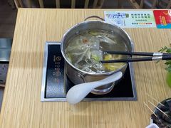 -杨老板·海鲜集市火锅·鲜切牛肉(中防万宝店)