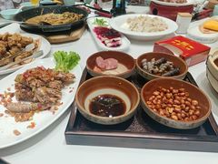 -乔家小院•本地小海鲜•非遗驴肉(万年泉路店)