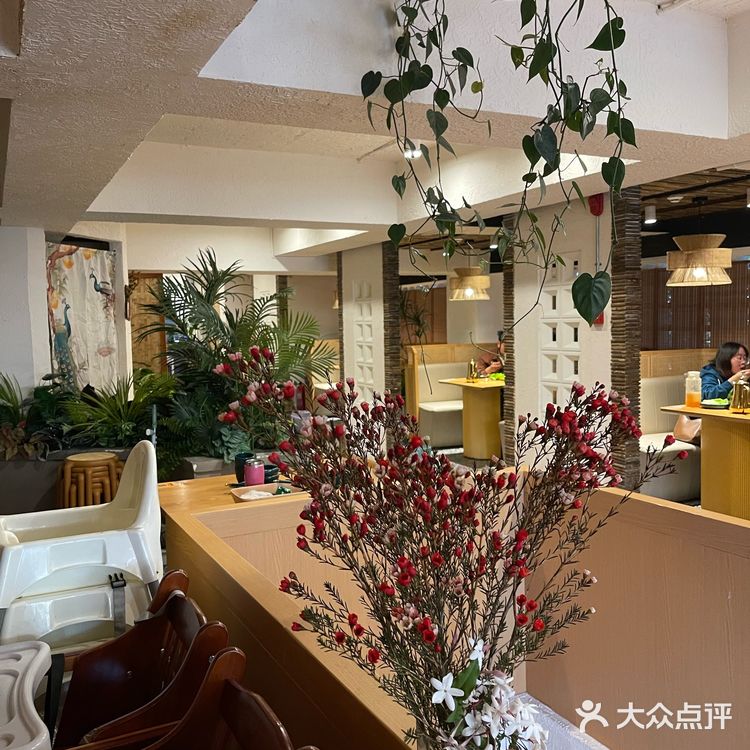 蕉叶上的诗篇:傣族手抓饭里的文明密码